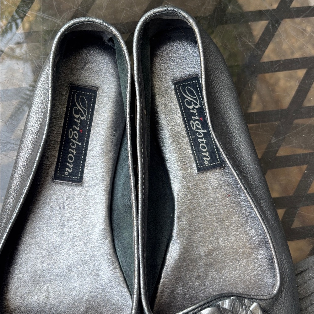 Brighton Carly Silver Metallic Leather Ballet Flats Comfy Shoes Women’s 6.5 - Picture 4 of 7